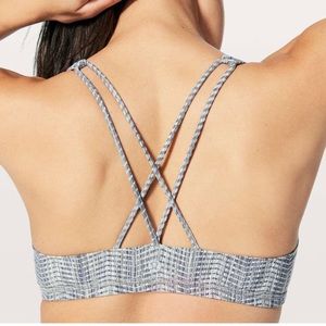Lululemon Free to Be Bra